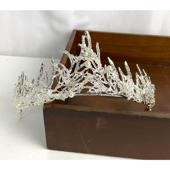 Clear Rhinestone Pearl Bead Silver Tone Metal Bridal Tiara Crown NEW - Picture 2 of 16